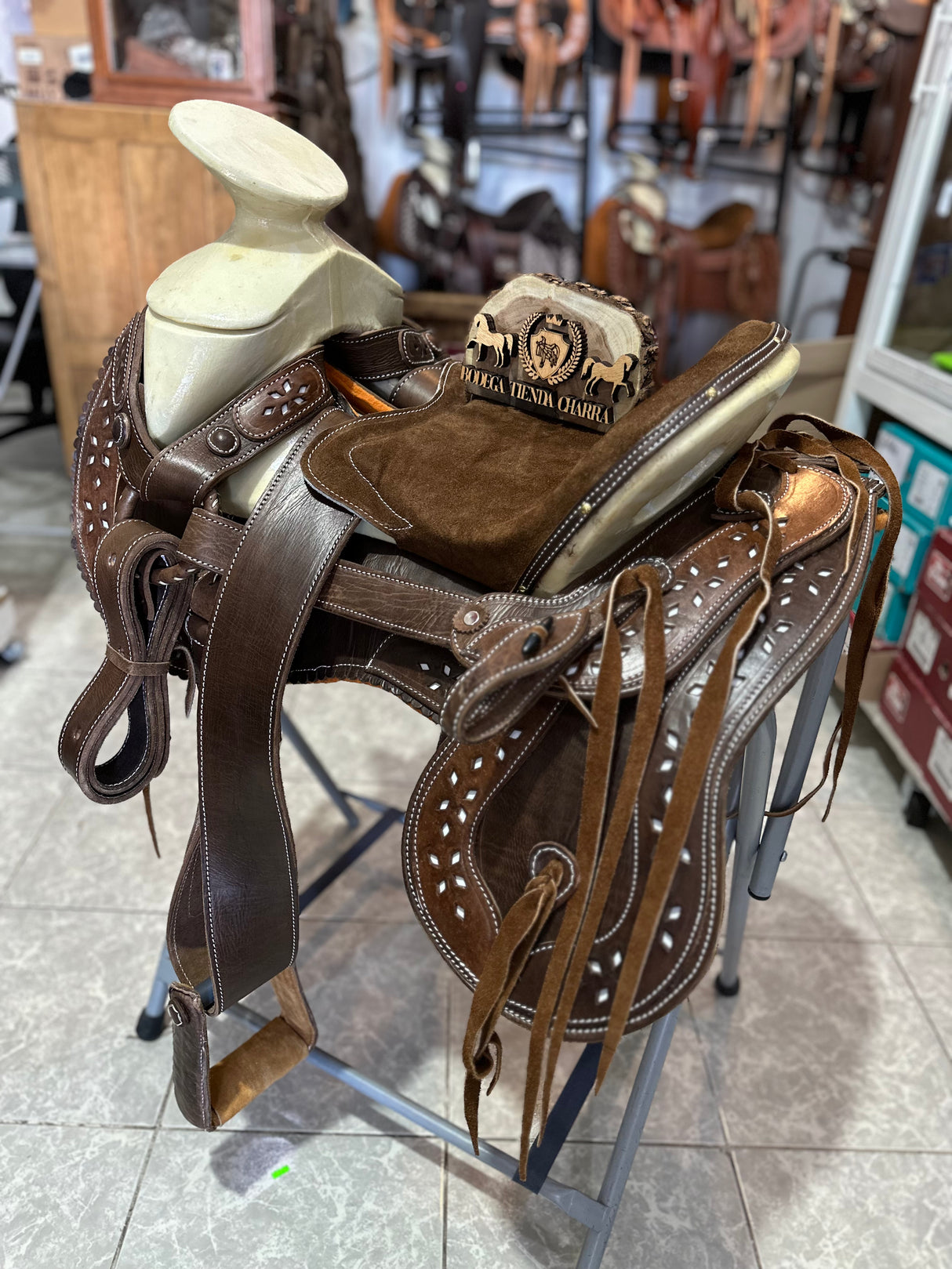 Colita charro duck chair4 N1
