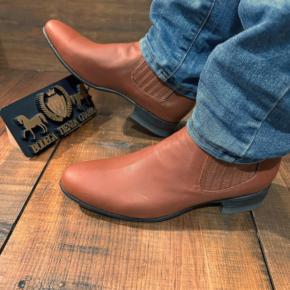 Botín charro en piel color Miel Quemada - Tiendacharra.com - Bodega Tienda Charra