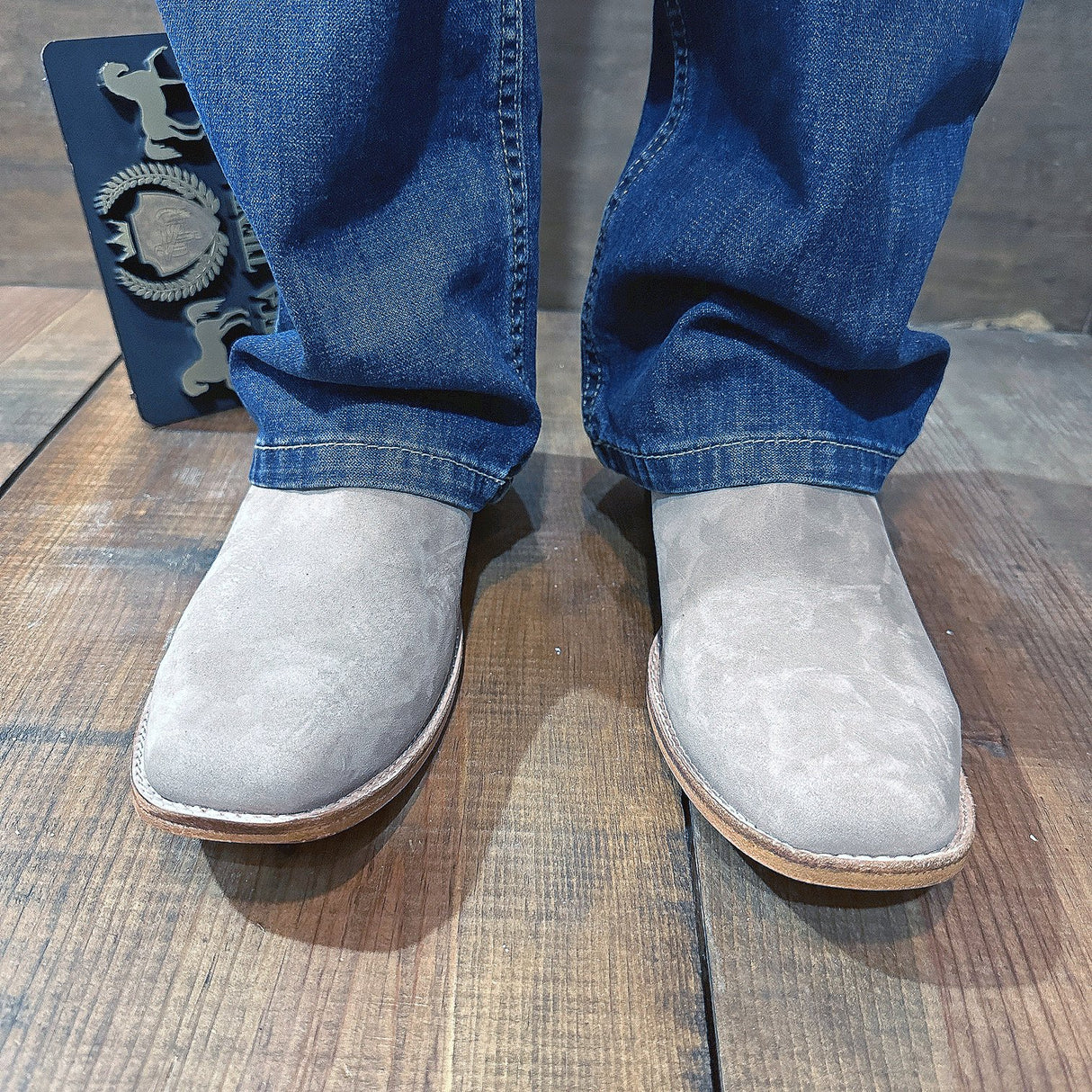 Botin horma de pato, color Nobuk Topo - Tiendacharra.com - Bodega Tienda Charra