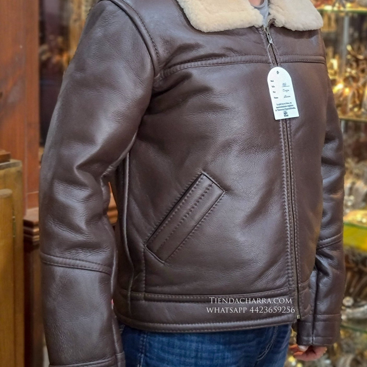 Chamarra de piel de borrego con cierre (Café)