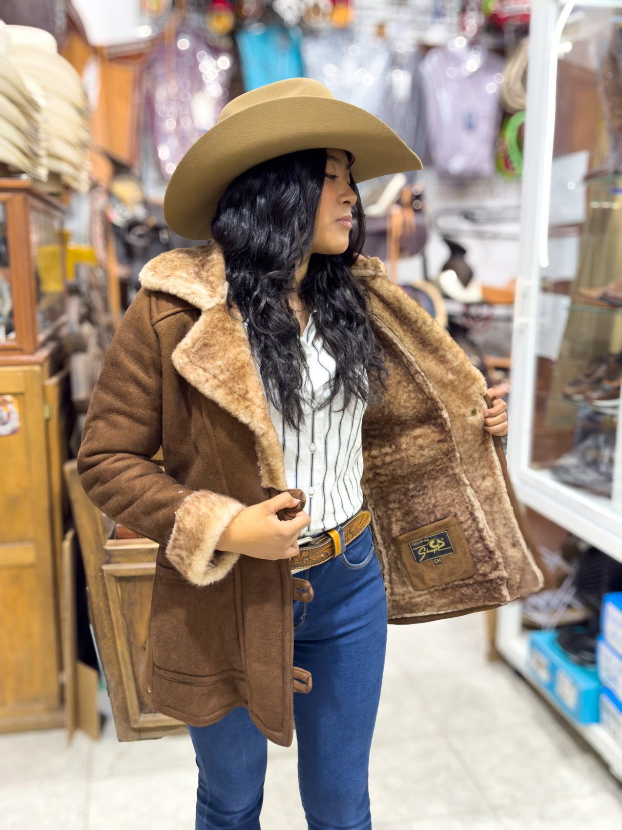 Chamarra modelo Dakota piel de borrego cazadora - Tiendacharra.com - Bodega Tienda Charra