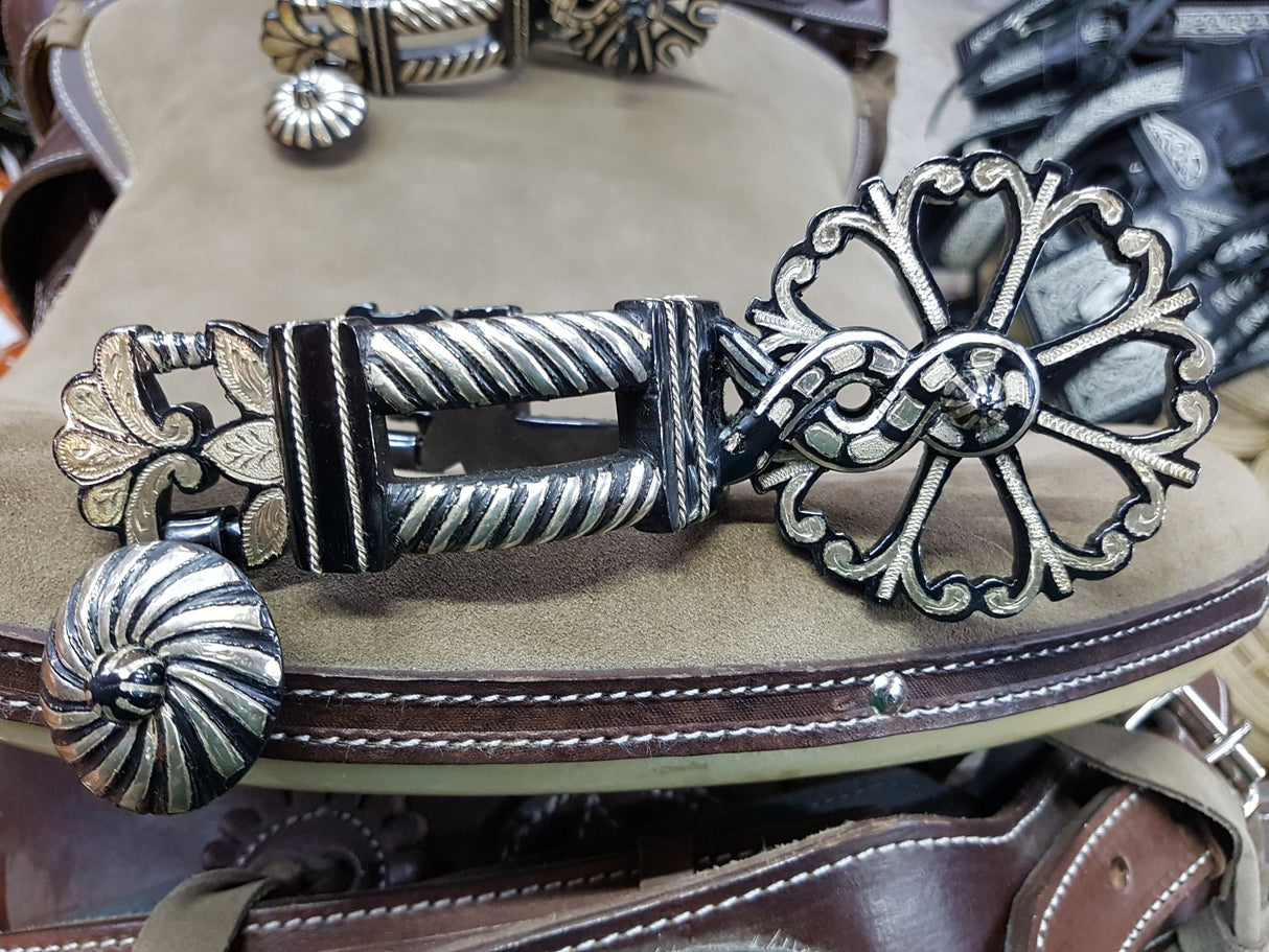 Espuela amozoqueña negra con plata, rodaja de liz - Tiendacharra.com - Bodega Tienda Charra