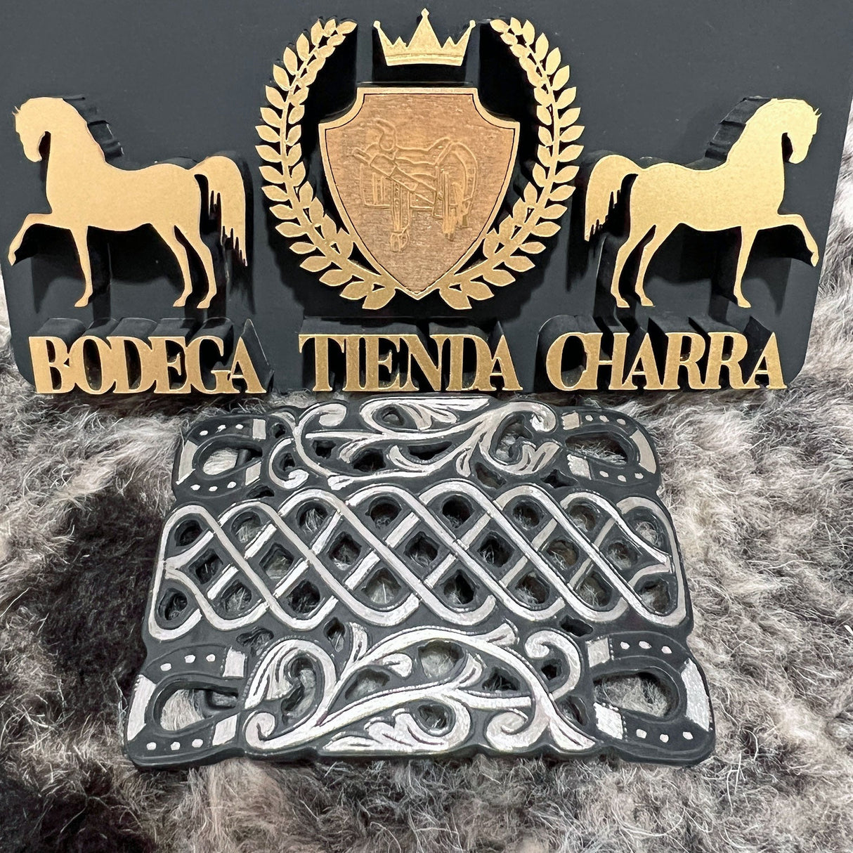 Hebilla grabada en pelo HPN113 - Tiendacharra.com - Bodega Tienda Charra