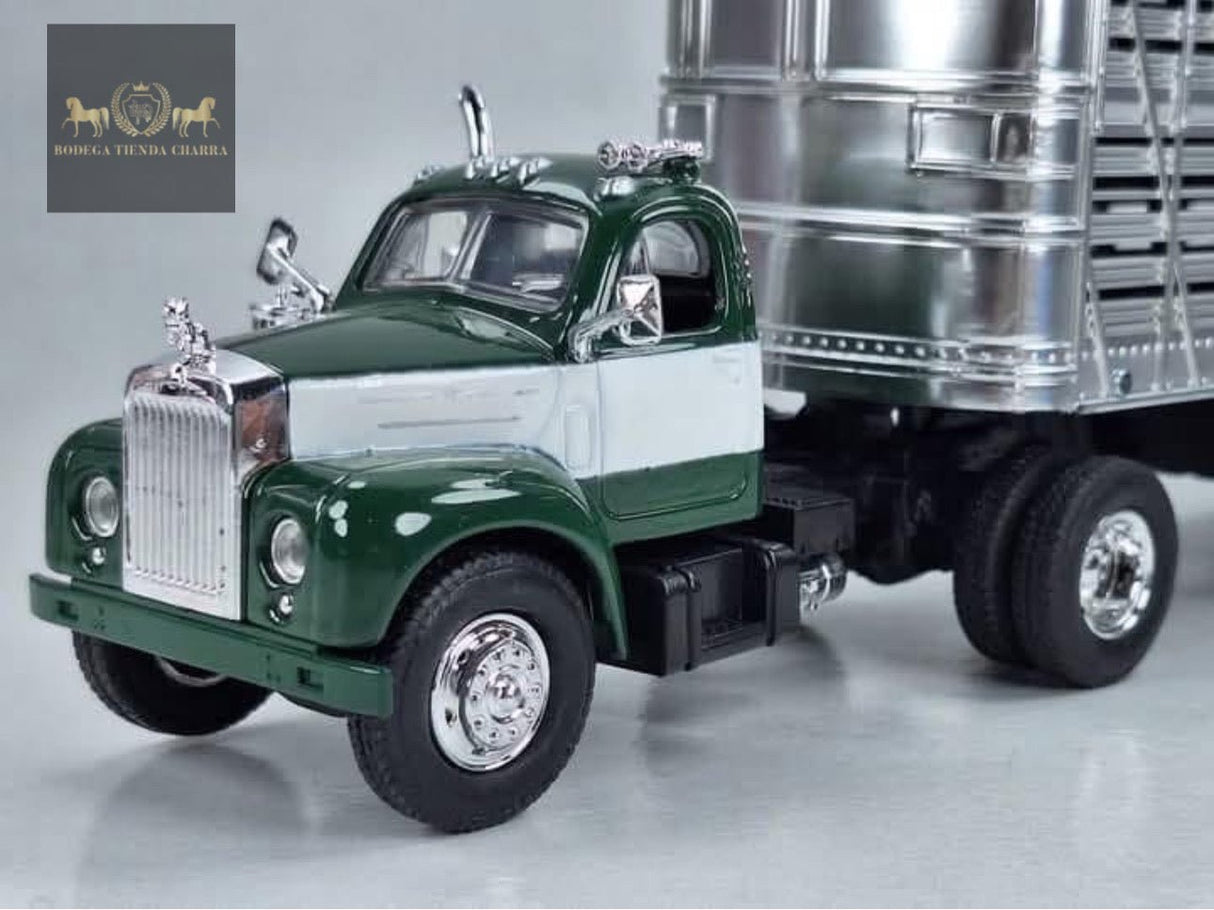 Mack B - 61 en escala 1:43 de la marca New Ray - Tiendacharra.com - Bodega Tienda Charra