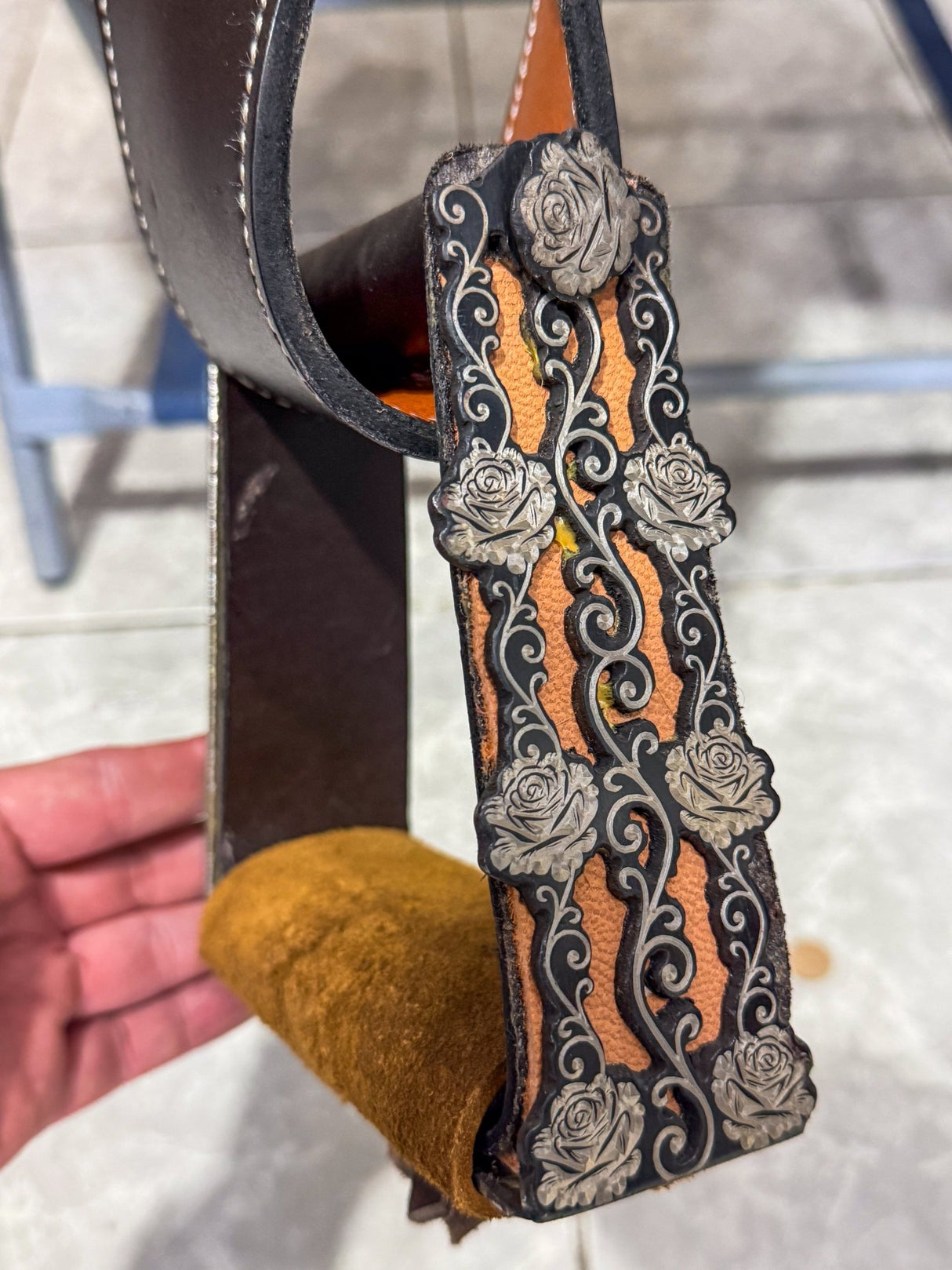 Montura Charra Cuero Americano con herraje pavonado - Tiendacharra.com - Bodega Tienda Charra