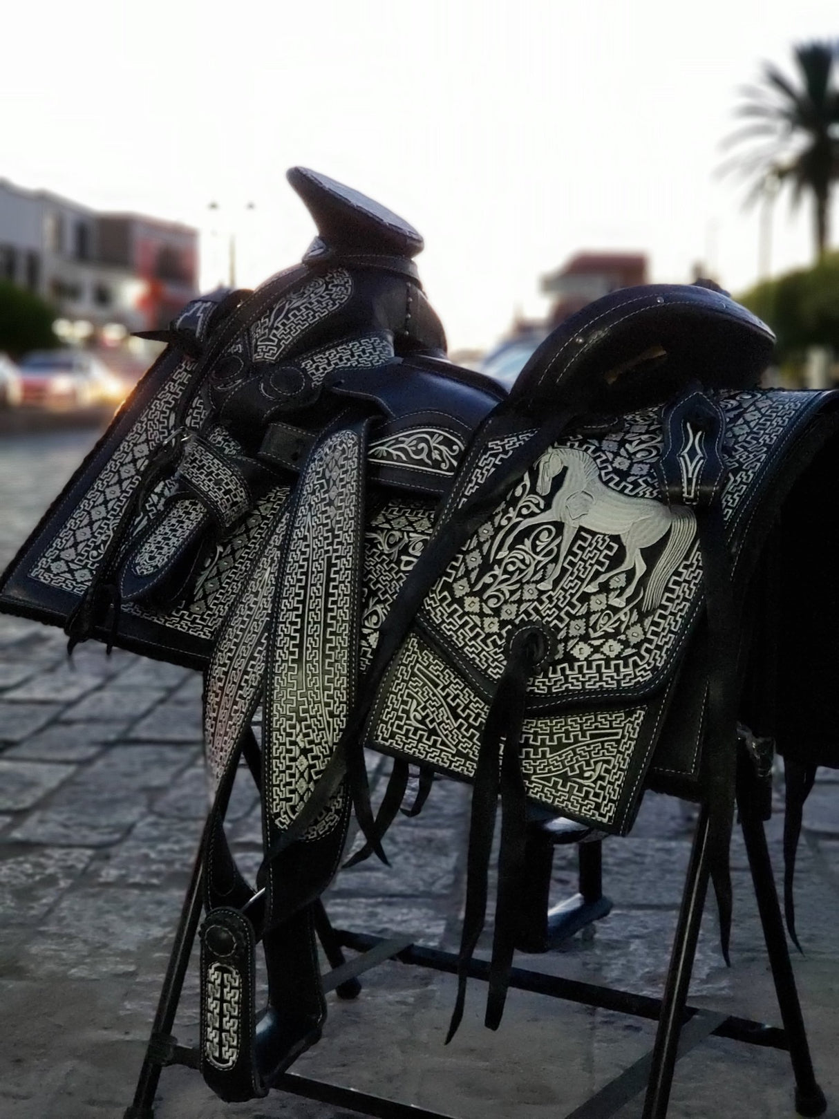 Silla charra bordada modelo "Paso español" - Tiendacharra.com - Bodega Tienda Charra