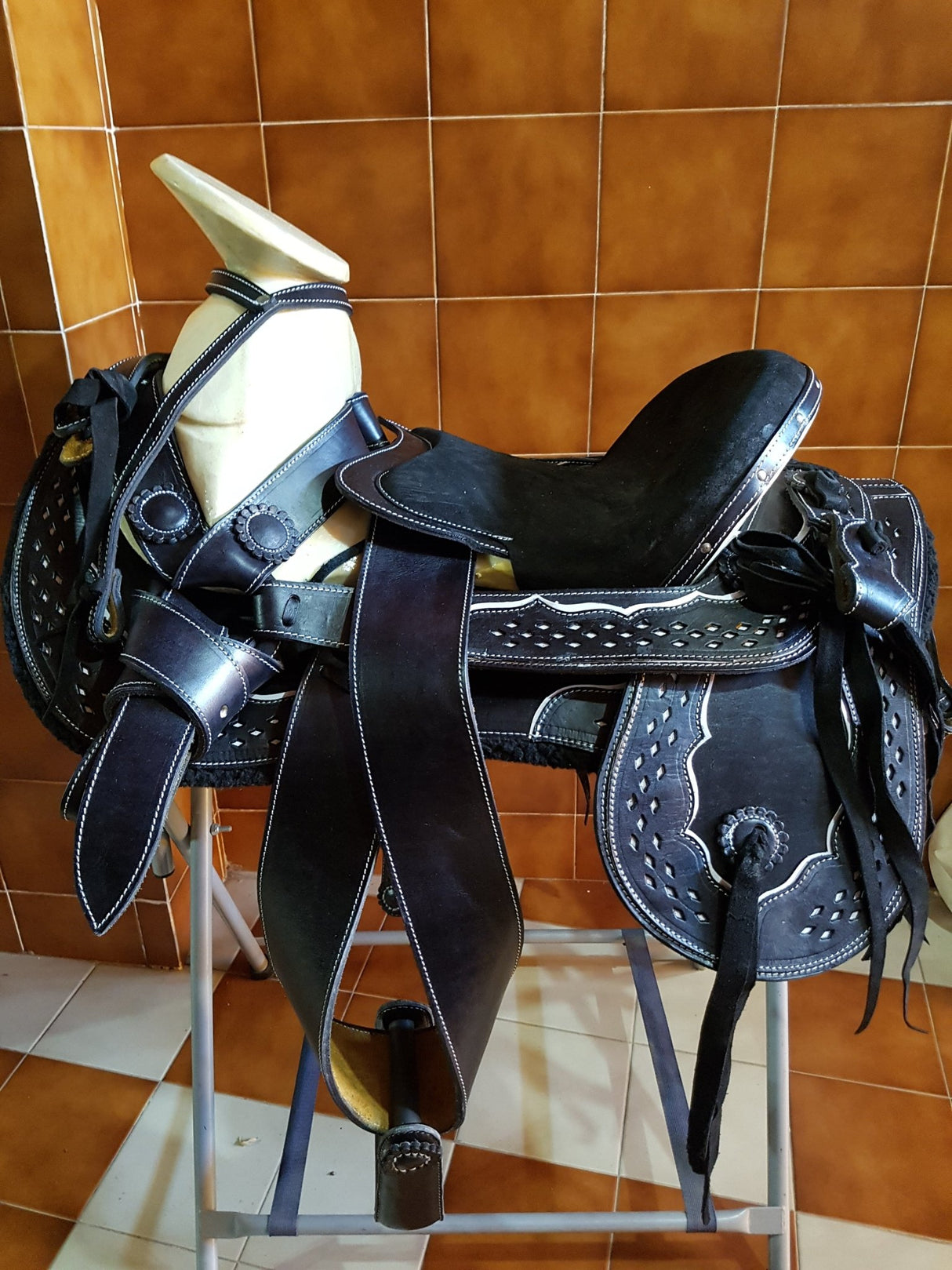 Silla charra cola de pato, cantina cacahuate - Tiendacharra.com - Bodega Tienda Charra