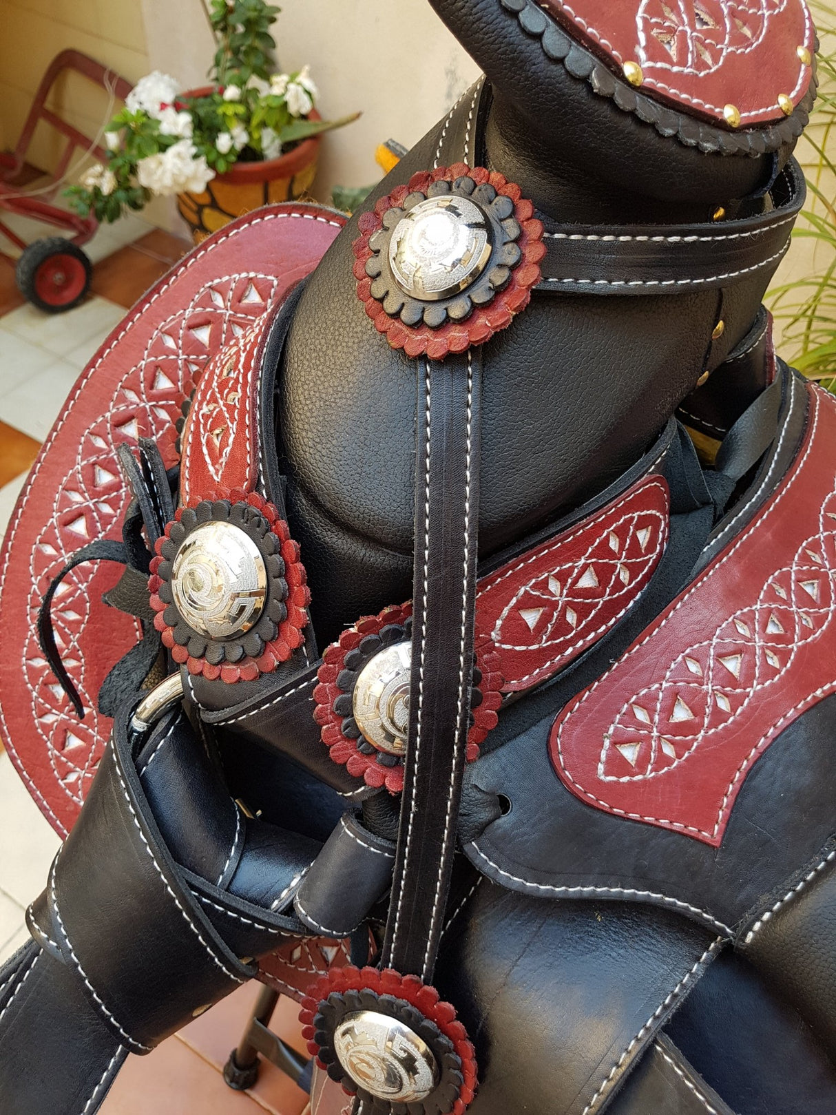 Silla charra cola de pato cantina cacahuate fuste forrado - Tiendacharra.com - Bodega Tienda Charra