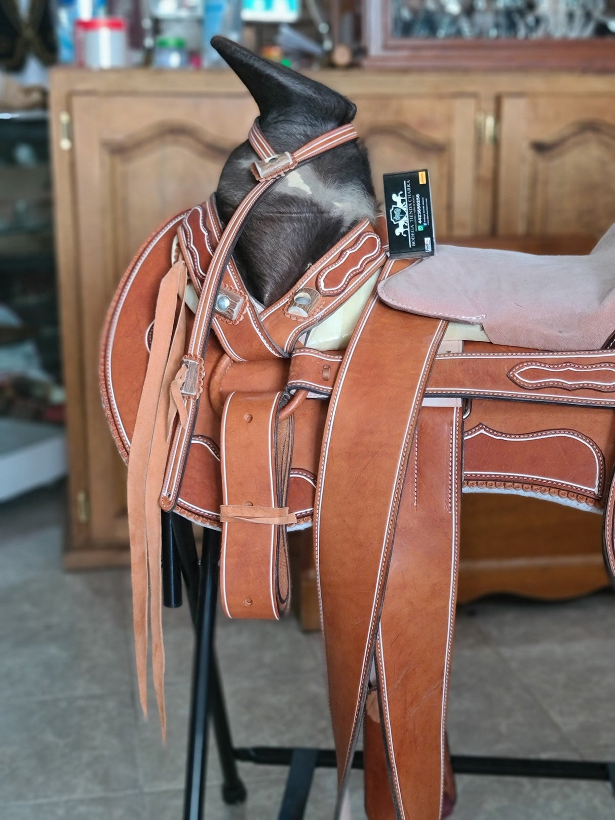 Silla charra cola de pato, cantinas desmontables, cuerno de venado - Tiendacharra.com - Bodega Tienda Charra