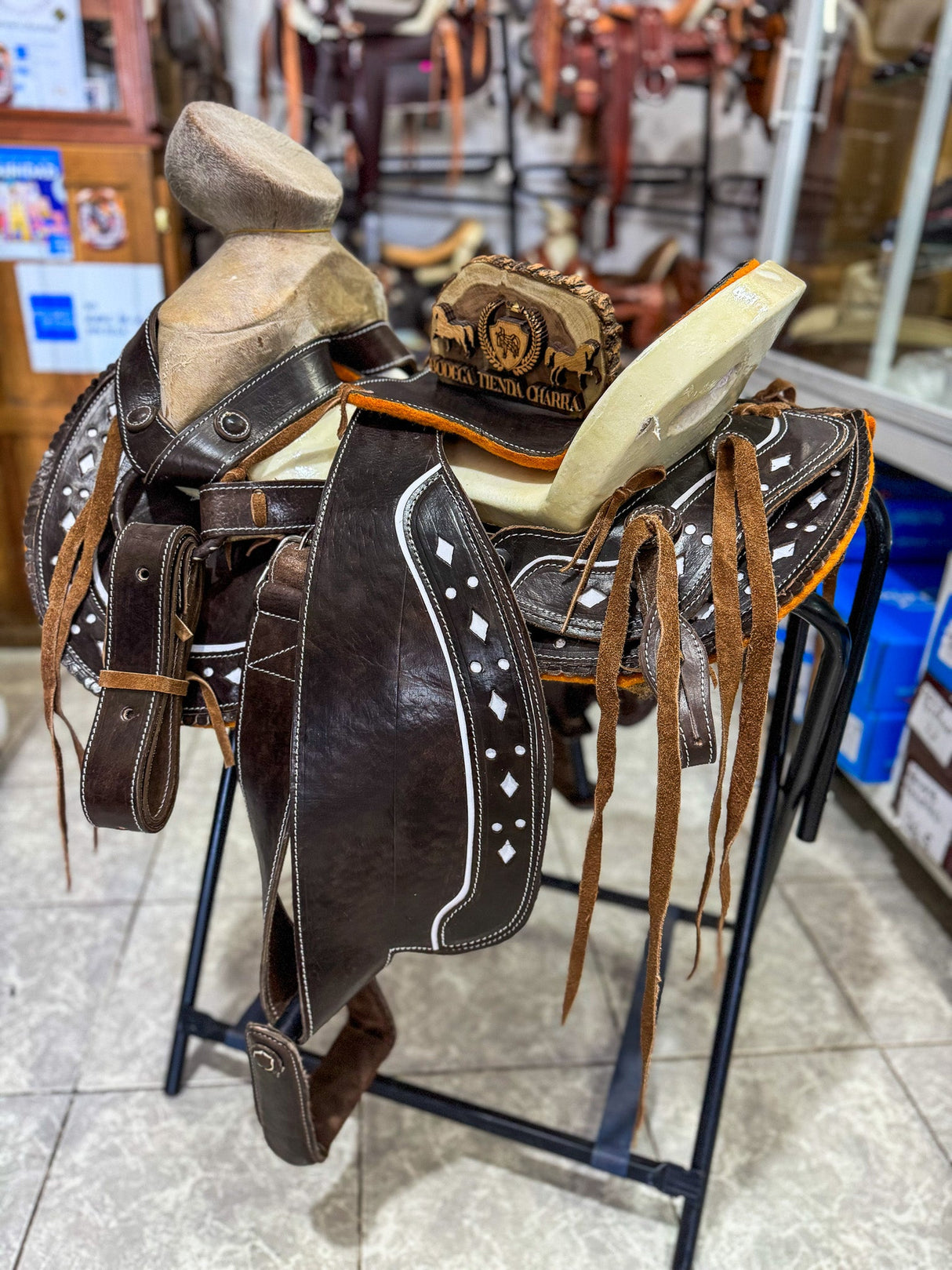 Silla Charra Cola de Pato con Arciones Guarda Sudor - Tiendacharra.com - Bodega Tienda Charra