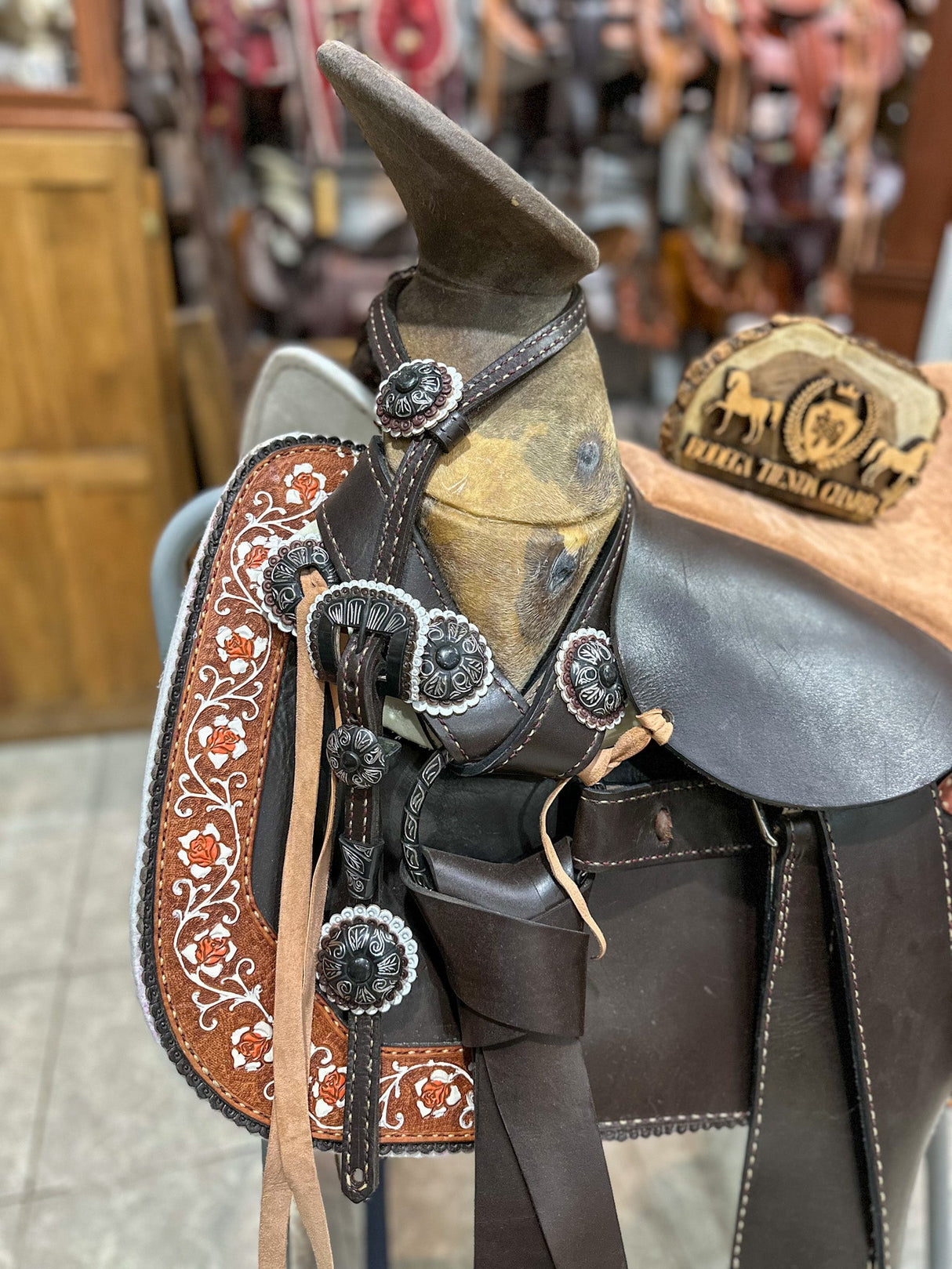 Silla charra cosida a mano (látigo americano) OUTLET - Tiendacharra.com - Bodega Tienda Charra