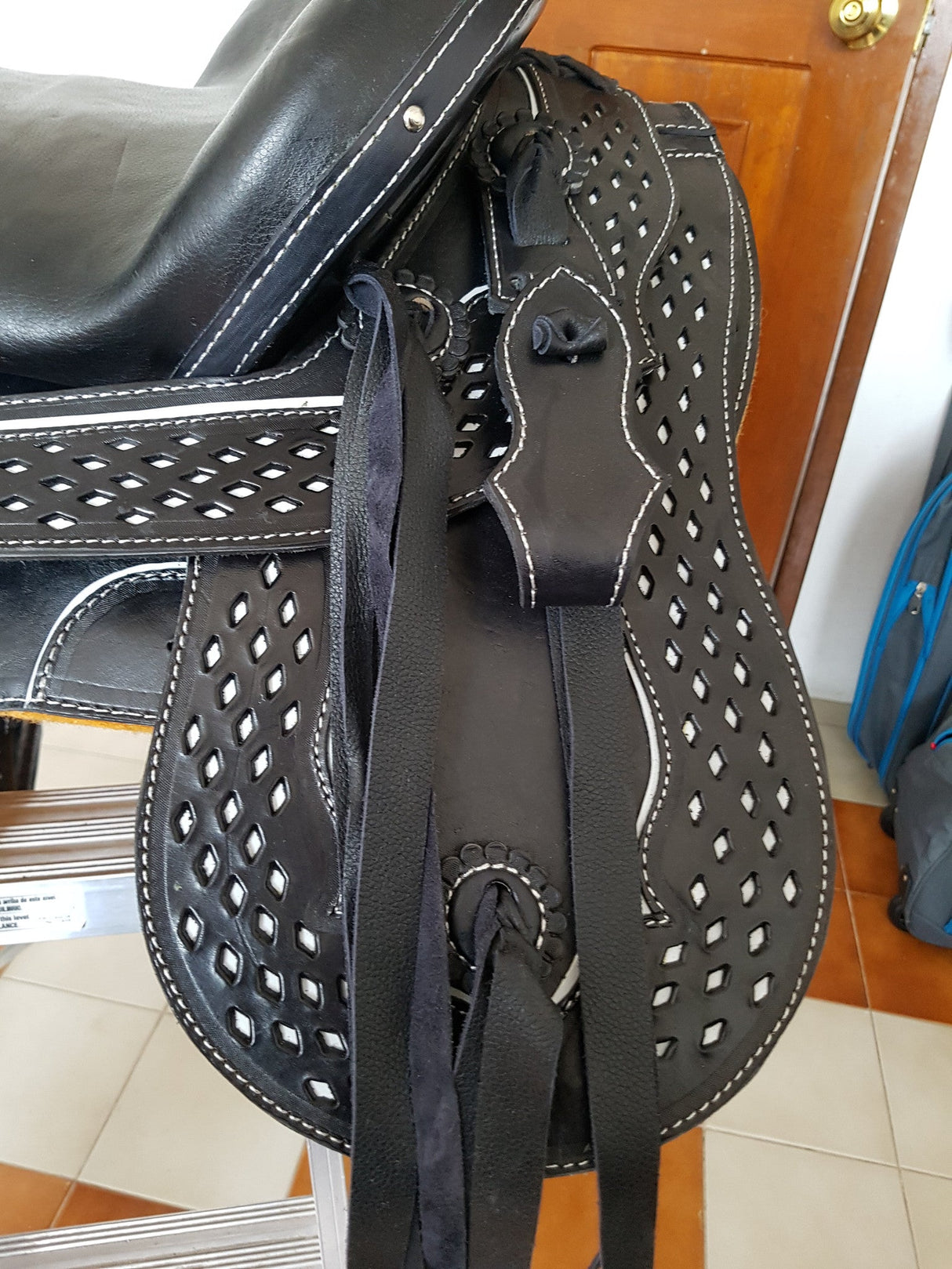 Silla charra diseño sacaboqueado, cantinas desmontables - Tiendacharra.com - Bodega Tienda Charra