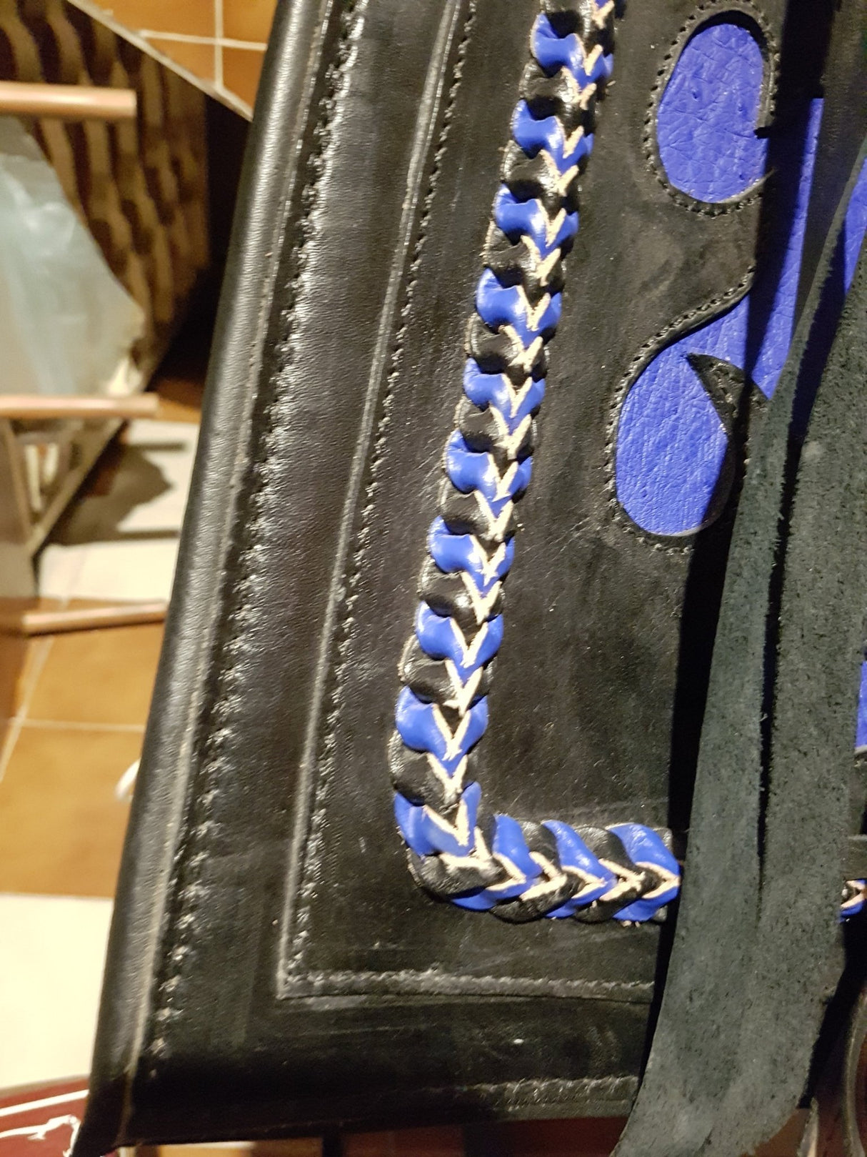 Silla charra en piel de avestruz, cantina cuadrada - Tiendacharra.com - Bodega Tienda Charra