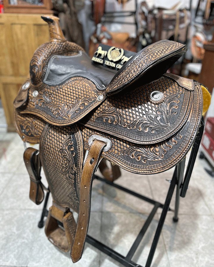 Silla texana cincelada F16 OUTLET - Tiendacharra.com - Bodega Tienda Charra