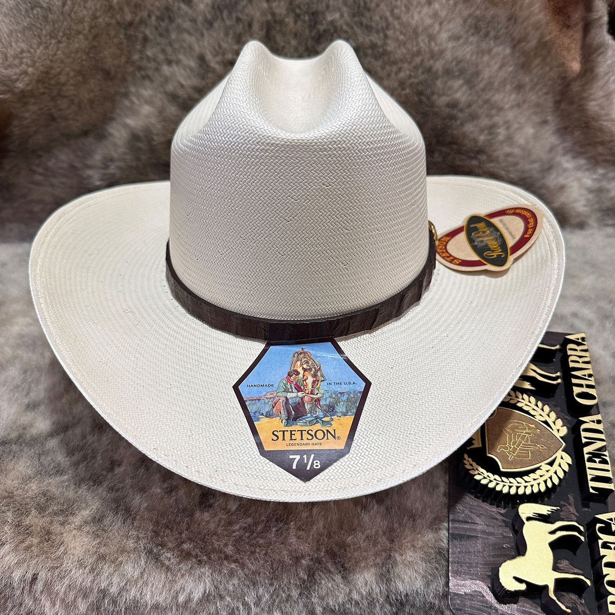 Stetson Evilla de Oro 1000x f8.5cm - Tiendacharra.com - Bodega Tienda Charra