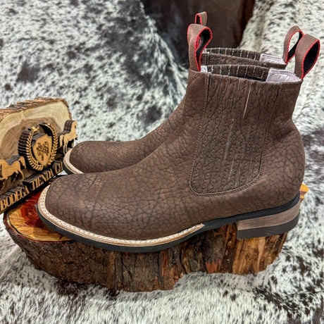 Botin en cuello de toro, horma de pato, color oscuro Suela Anti - derrapante - Tiendacharra.com - Bodega Tienda Charra