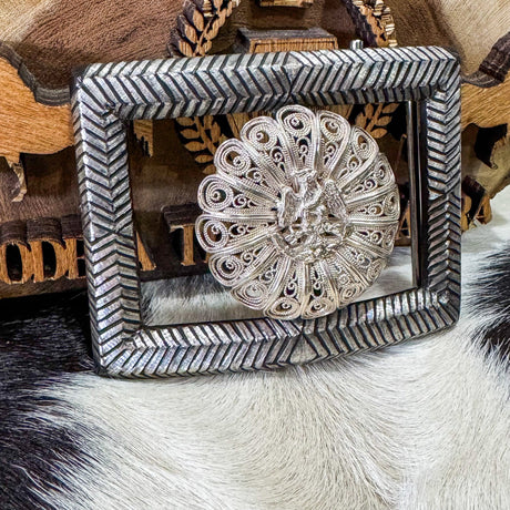 Hebilla charra rosetón filigrana con águila porfiriana - Tiendacharra.com - Bodega Tienda Charra