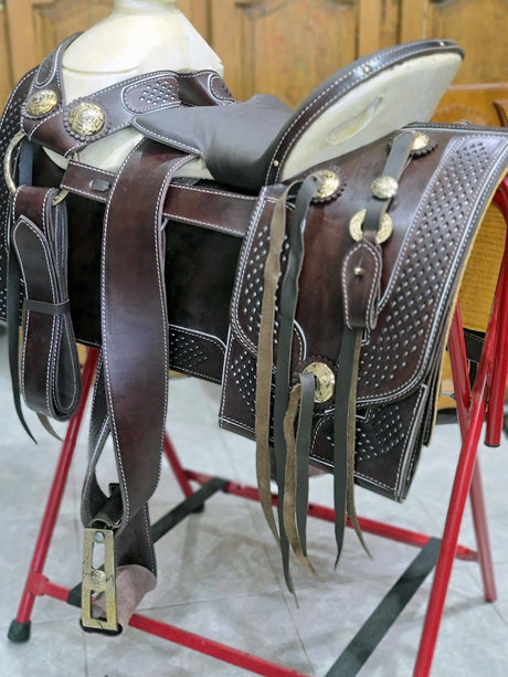 Montura charra cuadrada, herraje dorado - Tiendacharra.com - Bodega Tienda Charra