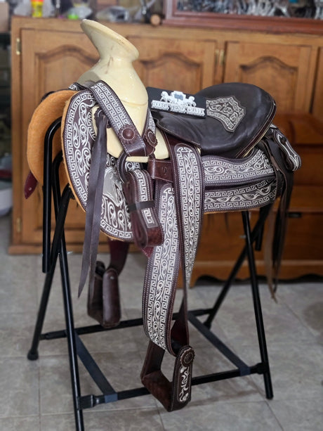 Silla charra bordada cola de pato - Tiendacharra.com - Bodega Tienda Charra