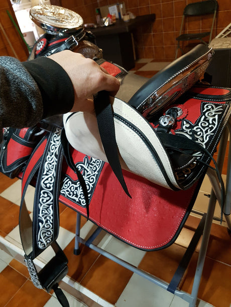 Silla charra bordada con piel de avestruz - Tiendacharra.com - Bodega Tienda Charra