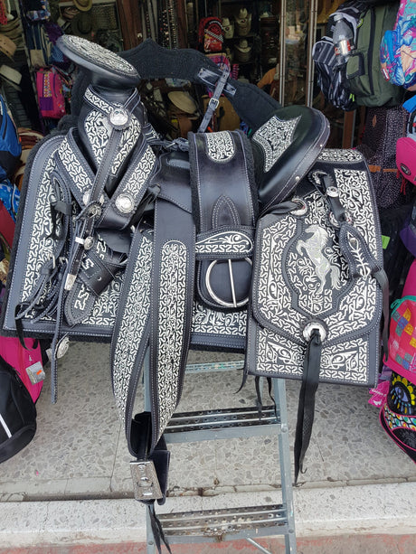 Silla charra bordada "Relincho" negra (con herraje) - Tiendacharra.com - Bodega Tienda Charra