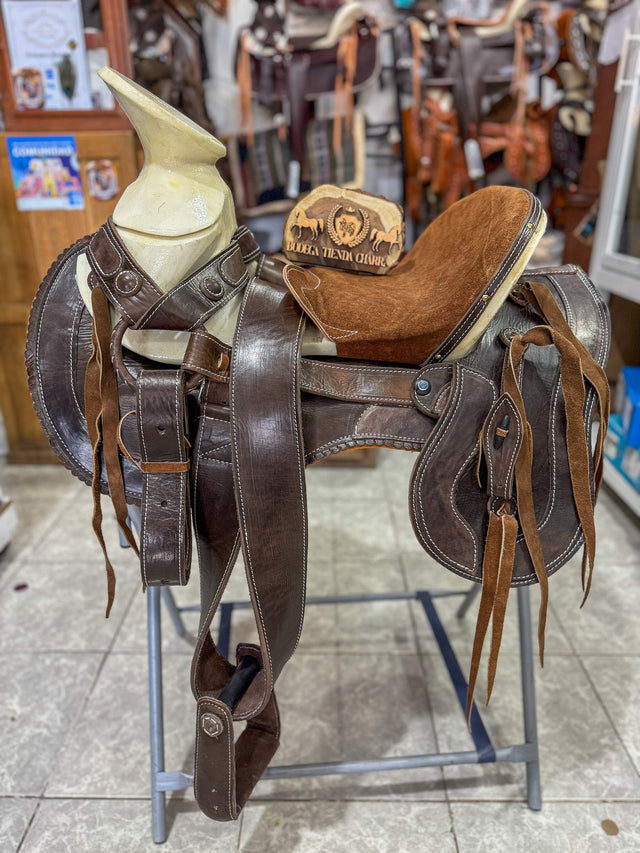 Silla charra cola de pato chocolate vaqueta4 N9 - Tiendacharra.com - Bodega Tienda Charra