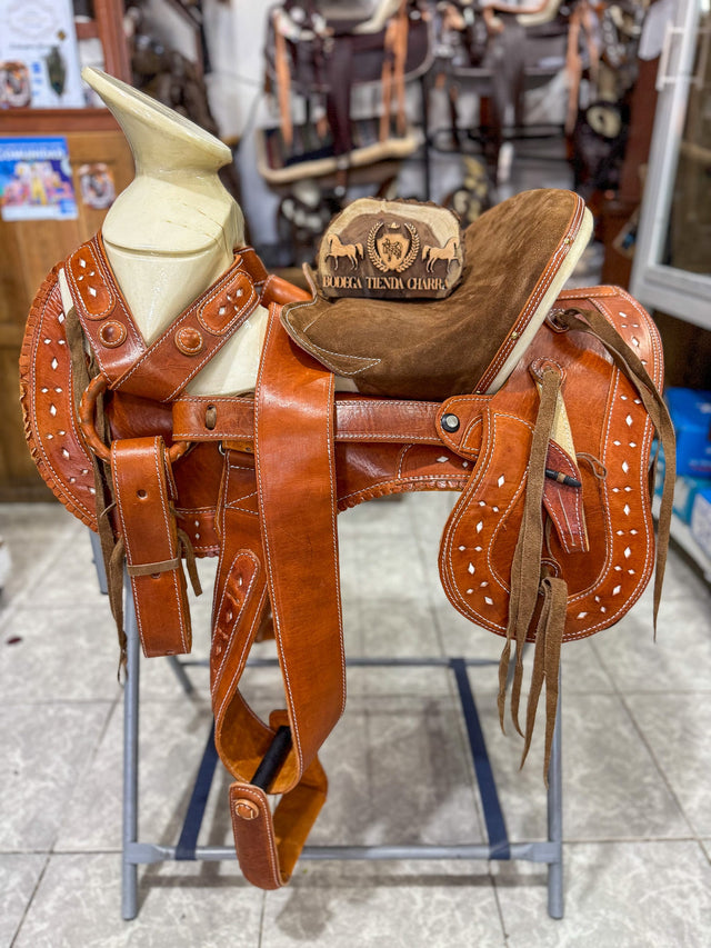 Silla charra cola de pato miel vaqueta4 N8 - Tiendacharra.com - Bodega Tienda Charra