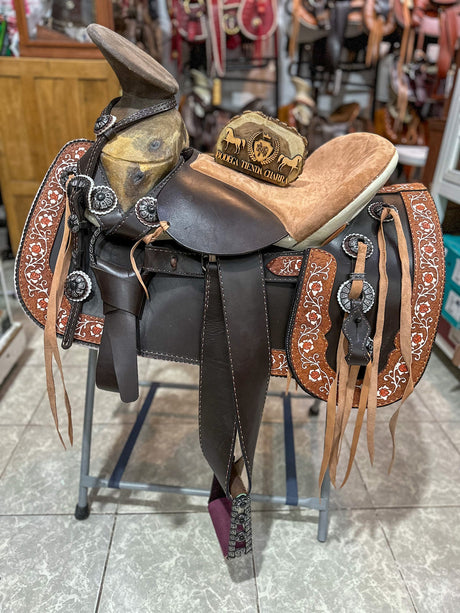 Silla charra cosida a mano (látigo americano) OUTLET - Tiendacharra.com - Bodega Tienda Charra