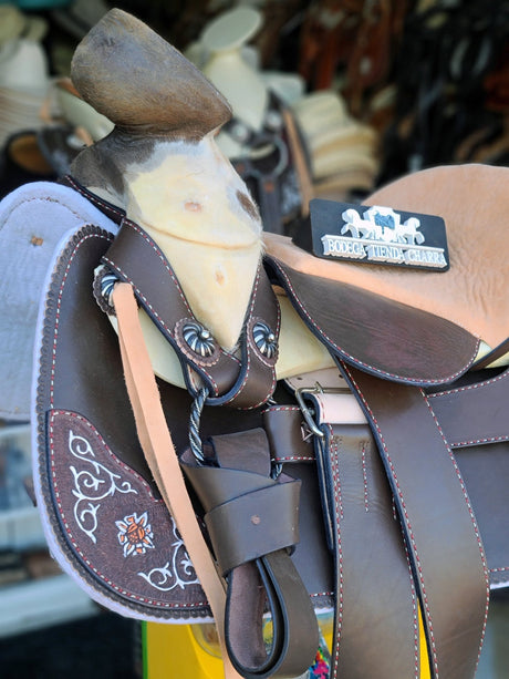 Silla charra cuero americano cosida a mano - Tiendacharra.com - Bodega Tienda Charra