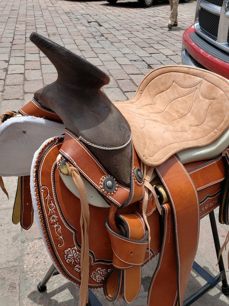 Silla charra fina pirograbada #4 - Tiendacharra.com - Bodega Tienda Charra