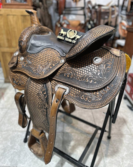 Silla texana cincelada F16 OUTLET - Tiendacharra.com - Bodega Tienda Charra