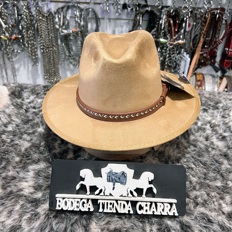 Sombrero fino explorer en gamuza camel *Unisex* - Tiendacharra.com - Bodega Tienda Charra