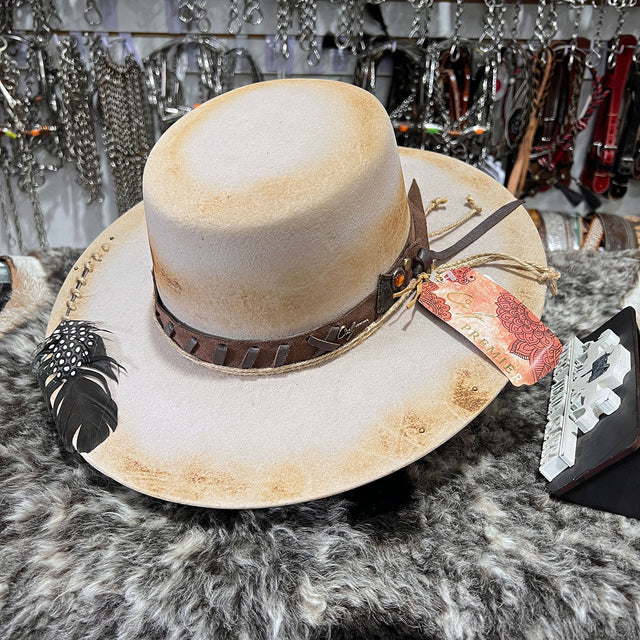 Cordovan hat in wool (vintage)