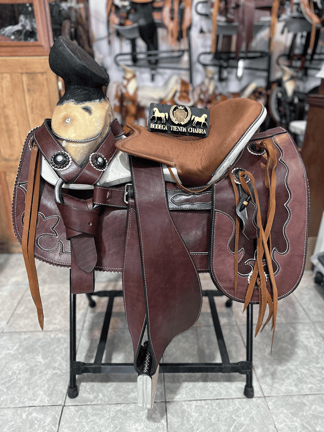 Charra saddle in chair, duck tail with choco/deer OUTLET